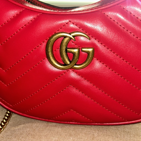 Gucci Red Matelassé Leather Mini GG Marmont Half Moon Shoulder Bag - Picture 6 of 9